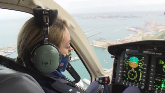 Polis helikopteriyle Dolmabahçe üzerinde saygı duruşu